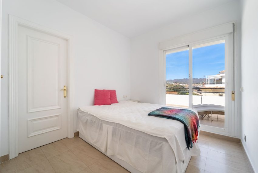 R5002867-Apartment-For-Sale-La-Cala-de-Mijas-Penthouse-2-Beds-86-Built-19