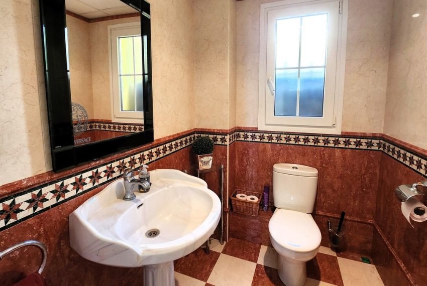 R5002897-Villa-For-Sale-La-Cala-de-Mijas-Detached-5-Beds-248-Built-16