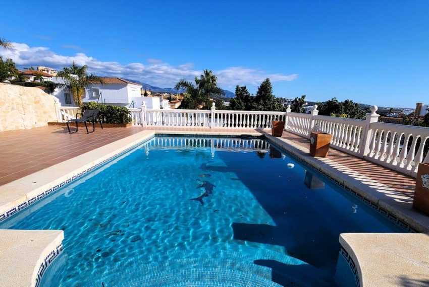 R5002897-Villa-For-Sale-La-Cala-de-Mijas-Detached-5-Beds-248-Built-3