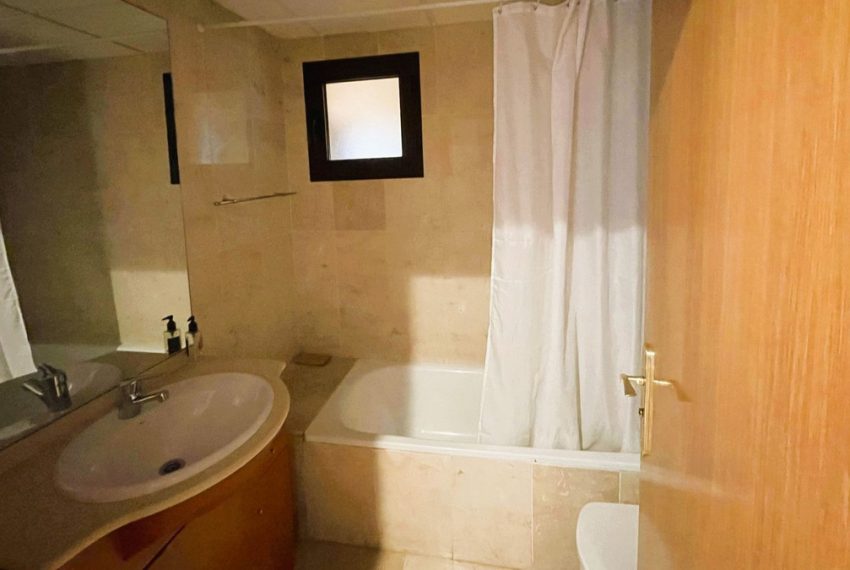 R5002912-Apartment-For-Sale-Estepona-Penthouse-2-Beds-85-Built-11