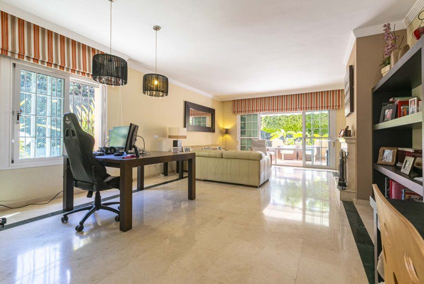 R5003200-Townhouse-For-Sale-Nagueles-Terraced-3-Beds-226-Built-2