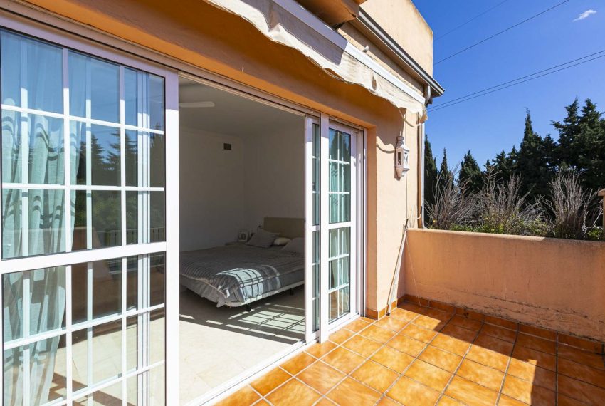 R5003200-Townhouse-For-Sale-Nagueles-Terraced-3-Beds-226-Built-3