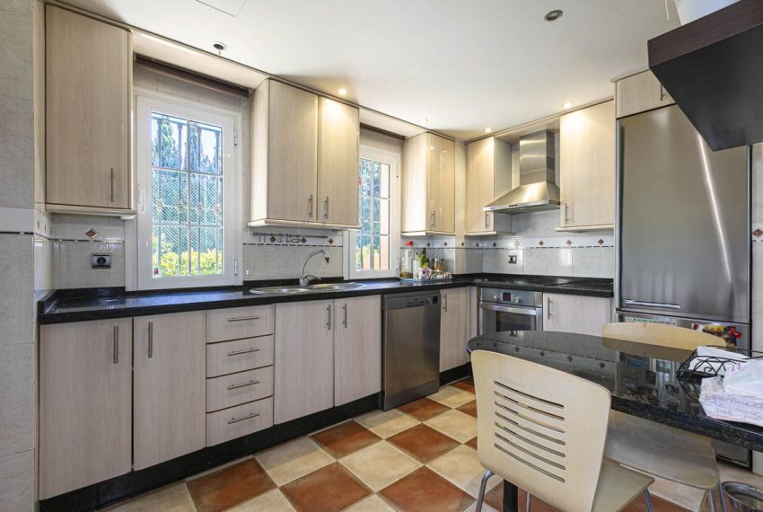 R5003200-Townhouse-For-Sale-Nagueles-Terraced-3-Beds-226-Built-4