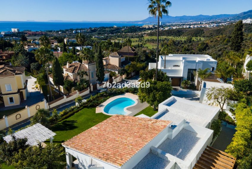 R5003440-Villa-For-Sale-El-Rosario-Detached-3-Beds-254-Built-1