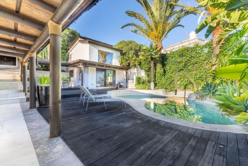 R5003506-Villa-For-Sale-Nueva-Andalucia-Detached-4-Beds-446-Built-8