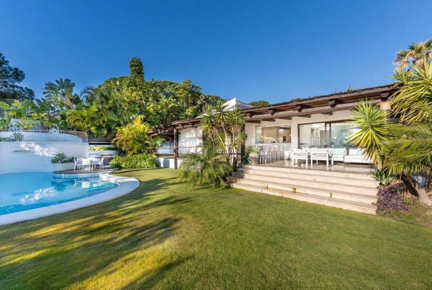 R5003506-Villa-For-Sale-Nueva-Andalucia-Detached-4-Beds-446-Built-9