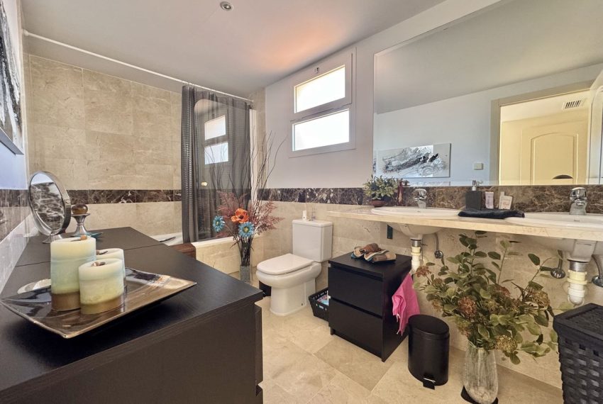 R5003536-Apartment-For-Sale-Calahonda-Penthouse-2-Beds-113-Built-16