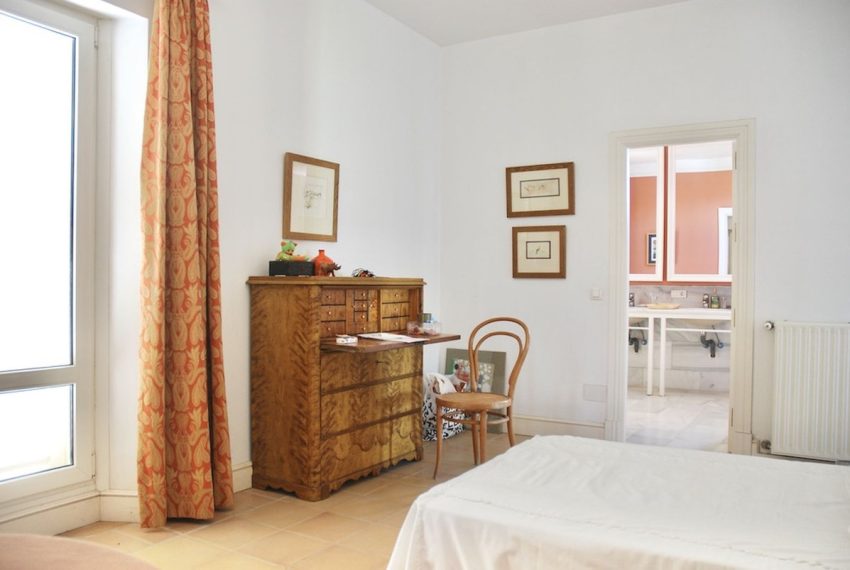 R5003554-Villa-For-Sale-Estepona-Detached-6-Beds-638-Built-16
