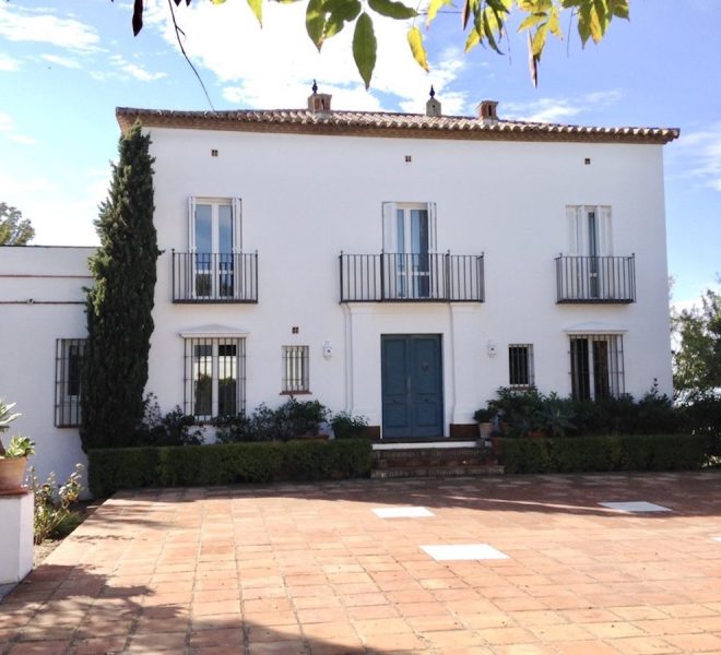 R5003554-Image 1-Detached - 6 Beds - 638 Built