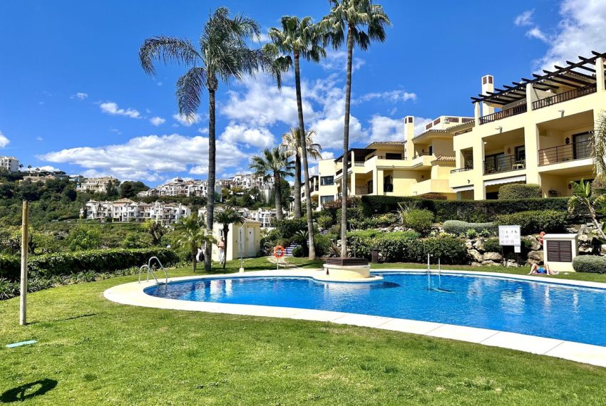 R5003557-Apartment-For-Sale-Benahavis-Middle-Floor-3-Beds-120-Built