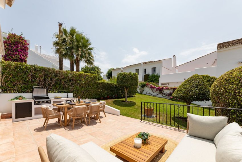 R5003575-Townhouse-For-Sale-Nueva-Andalucia-Terraced-3-Beds-130-Built-12