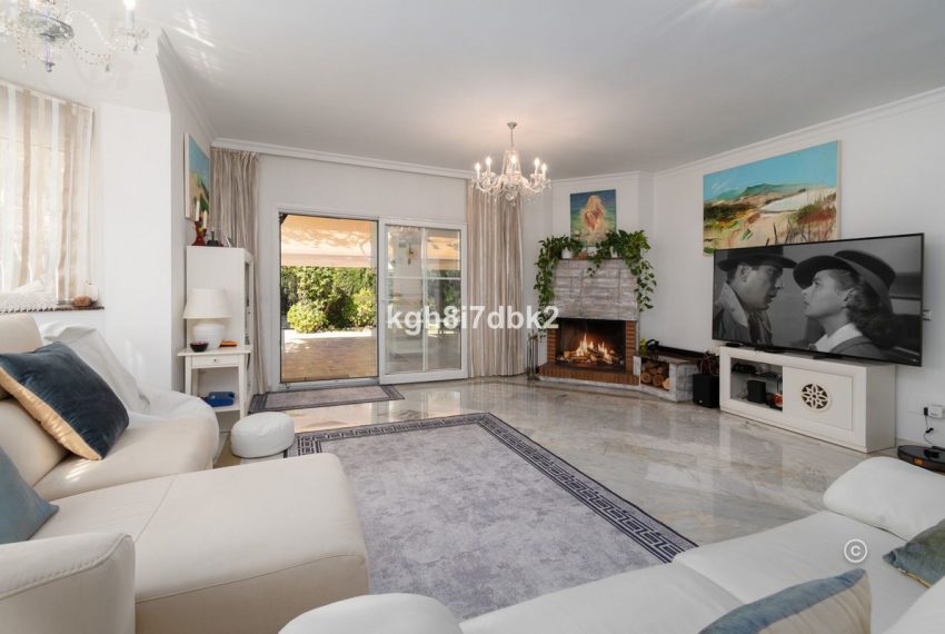 R5004175-Villa-For-Sale-Estepona-Detached-4-Beds-194-Built-10