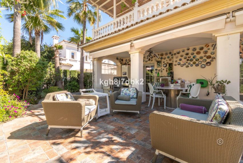 R5004175-Villa-For-Sale-Estepona-Detached-4-Beds-194-Built-5