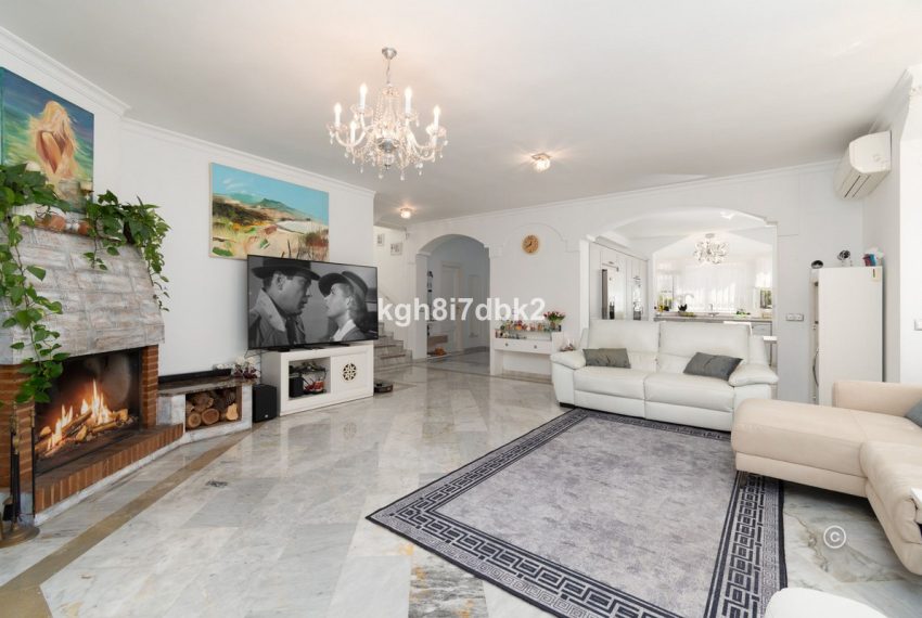 R5004175-Villa-For-Sale-Estepona-Detached-4-Beds-194-Built-9
