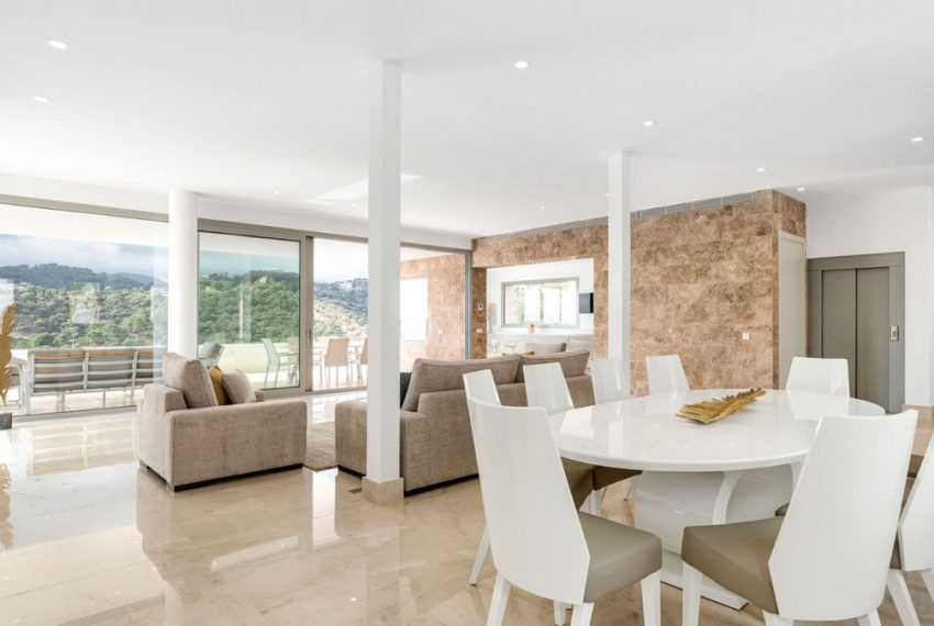 R5004481-Villa-For-Sale-Los-Arqueros-Detached-6-Beds-802-Built-13