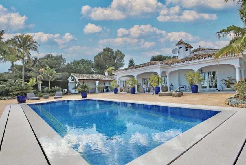 R5004541-Villa-For-Sale-Benahavis-Detached-3-Beds-256-Built-1