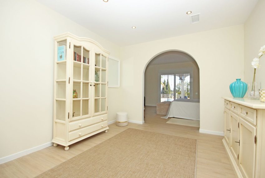 R5004541-Villa-For-Sale-Benahavis-Detached-3-Beds-256-Built-11