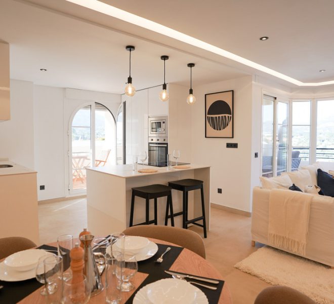R5004724-Image 1-Middle Floor - 2 Beds - 116 Built