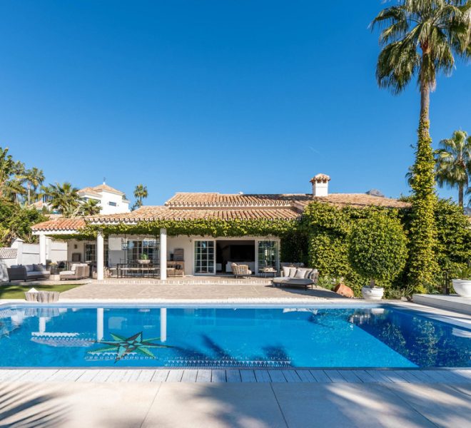 R5004811-Image 1-Detached - 6 Beds - 620 Built