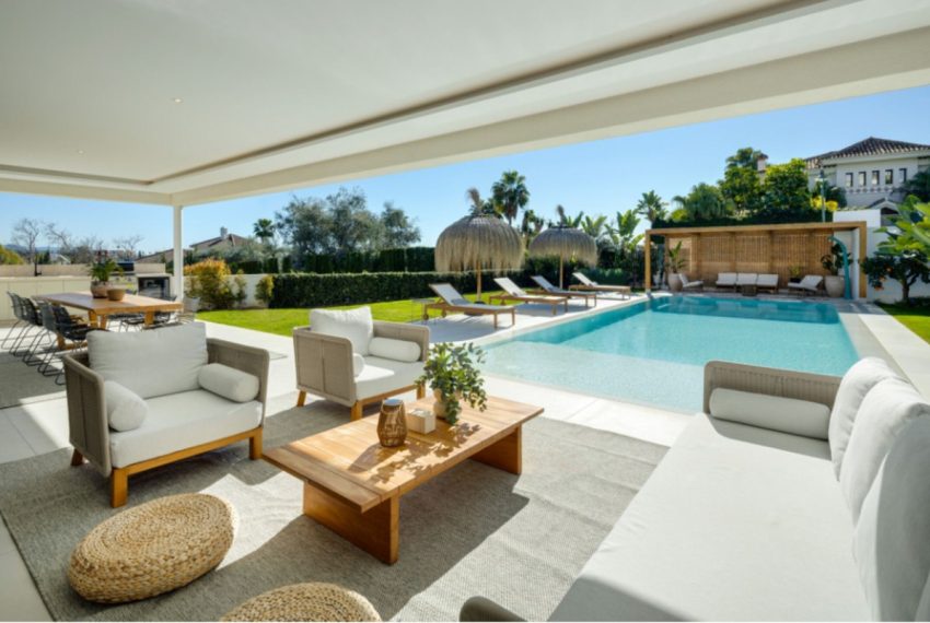 R5005057-Villa-For-Sale-Marbella-Detached-5-Beds-310-Built-2