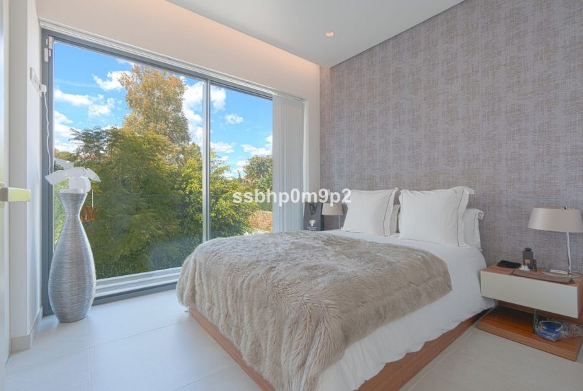 R5005288-Villa-For-Sale-Estepona-Detached-4-Beds-568-Built-13