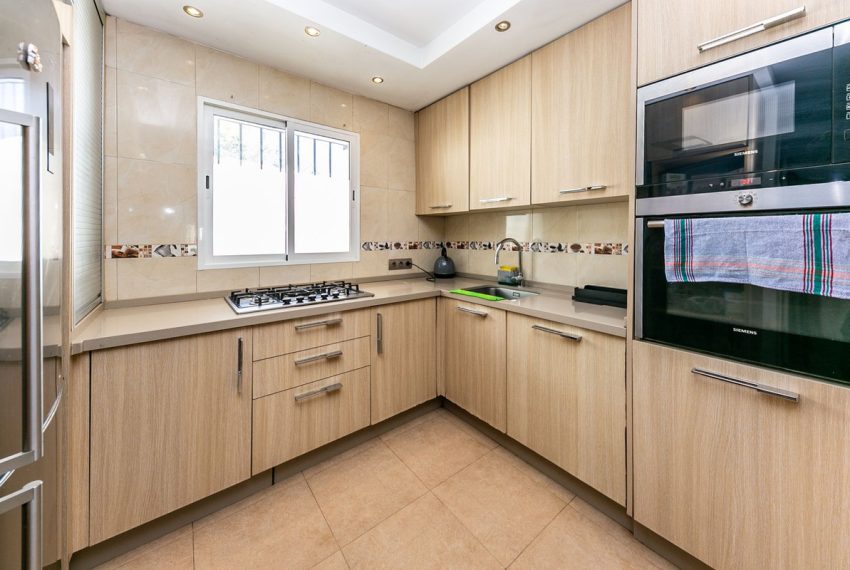 R5005537-Villa-For-Sale-Estepona-Finca-10-Beds-369-Built-19