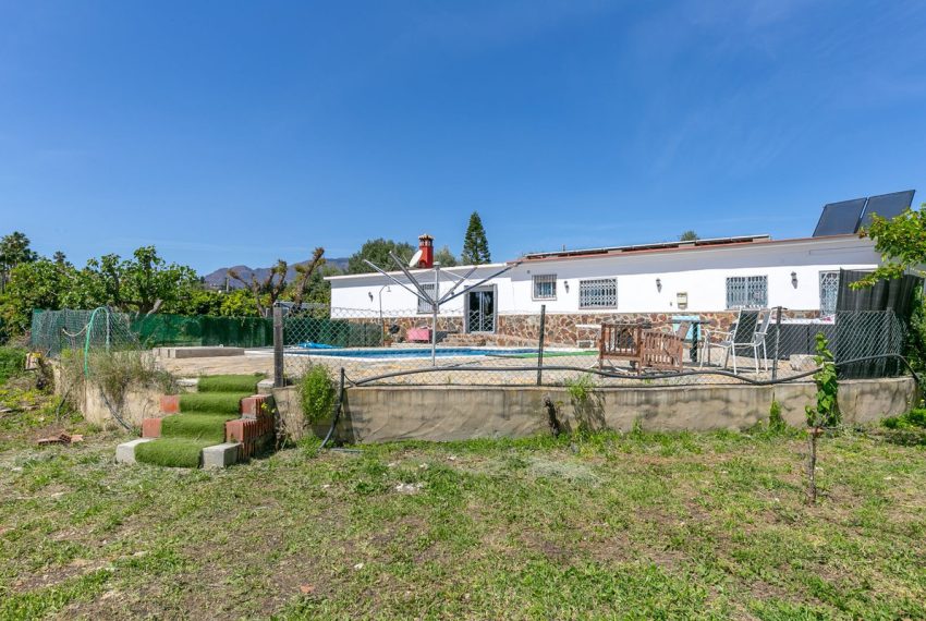 R5005537-Villa-For-Sale-Estepona-Finca-10-Beds-369-Built-7