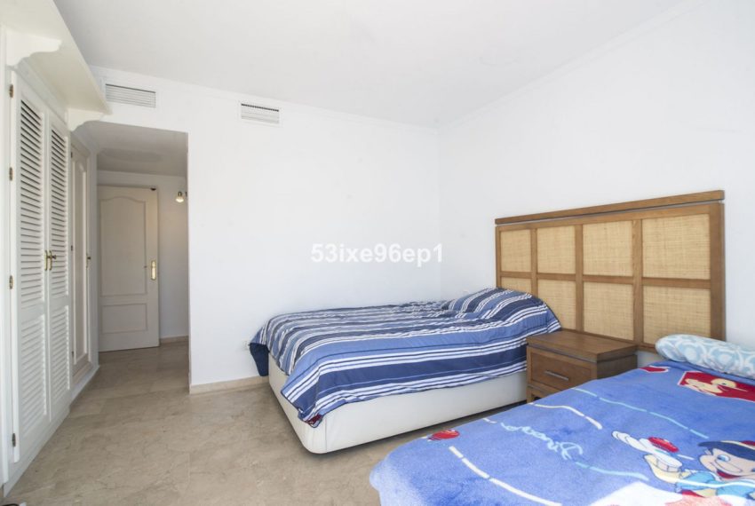 R5005567-Villa-For-Sale-El-Padron-Semi-Detached-5-Beds-153-Built-16