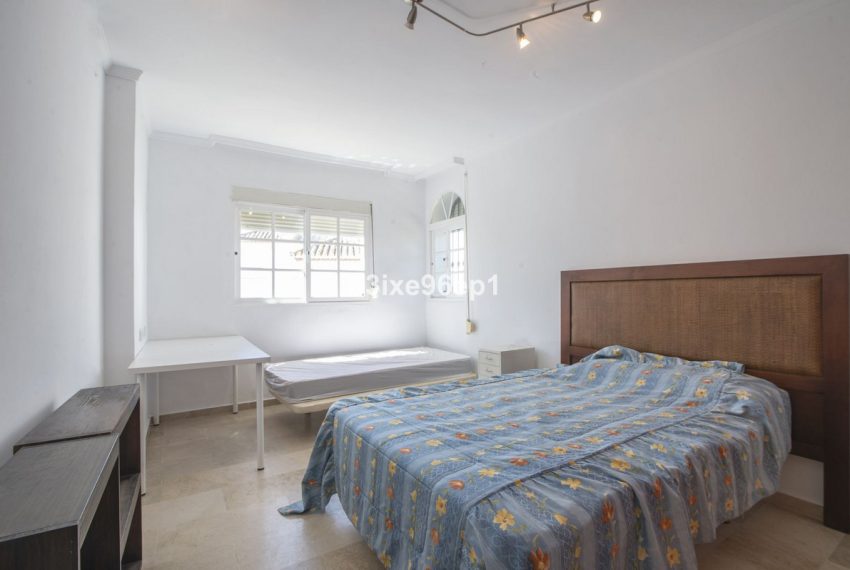 R5005567-Villa-For-Sale-El-Padron-Semi-Detached-5-Beds-153-Built-18