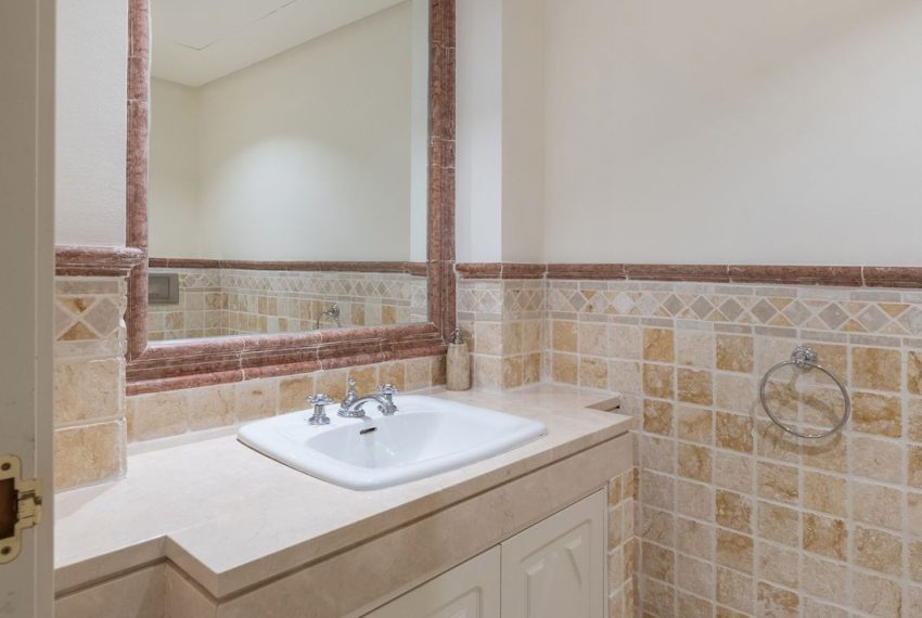 R5005591-Apartment-For-Sale-Nueva-Andalucia-Ground-Floor-3-Beds-220-Built-11