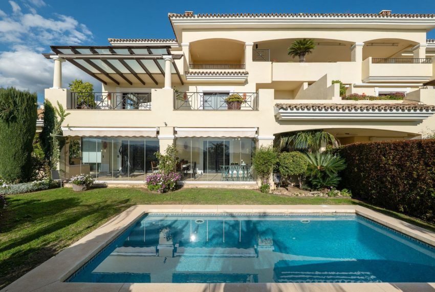 R5005591-Apartment-For-Sale-Nueva-Andalucia-Ground-Floor-3-Beds-220-Built