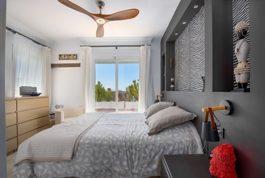R5005612-Apartment-For-Sale-Calahonda-Penthouse-2-Beds-113-Built-16