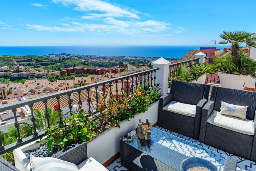 R5005612-Apartment-For-Sale-Calahonda-Penthouse-2-Beds-113-Built