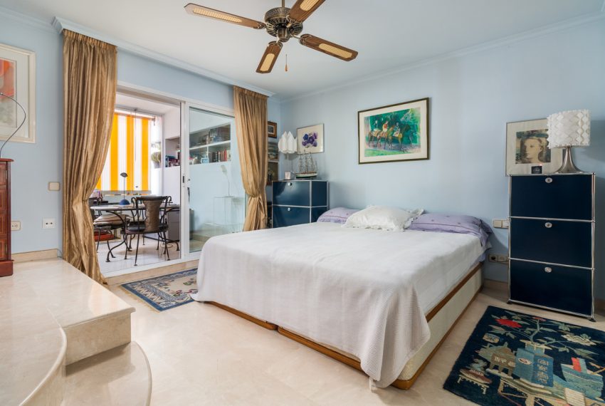 R5005717-Apartment-For-Sale-The-Golden-Mile-Middle-Floor-2-Beds-207-Built-8