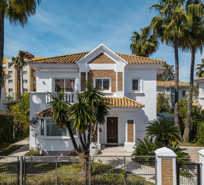 R5005768-Image 1-Detached - 4 Beds - 196 Built