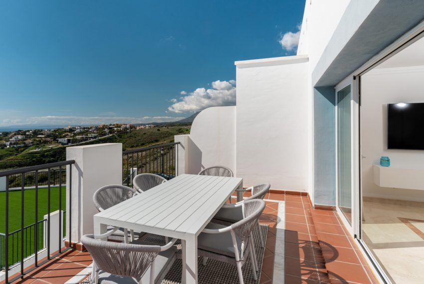 R5005840-Apartment-For-Sale-Benahavis-Penthouse-Duplex-2-Beds-108-Built-2