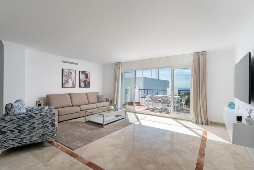 R5005840-Apartment-For-Sale-Benahavis-Penthouse-Duplex-2-Beds-108-Built-3
