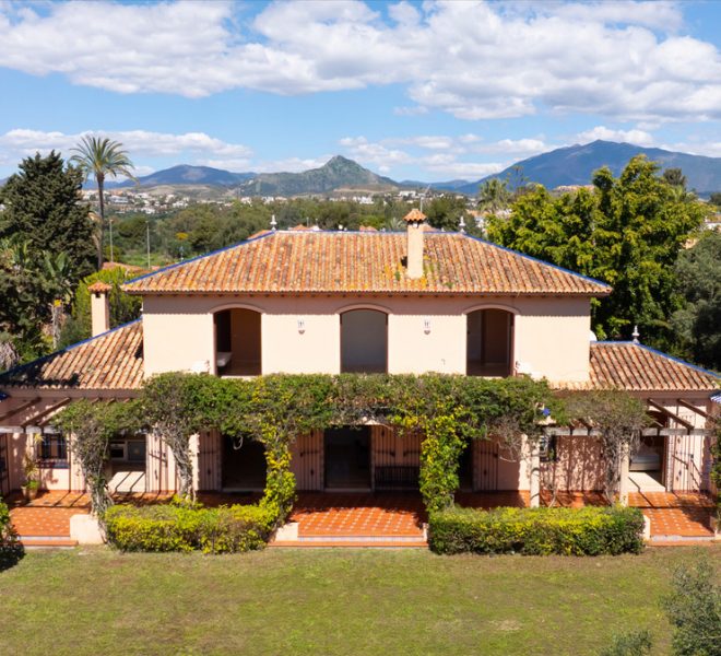 R5005864-Image 1-Detached - 4 Beds - 380 Built
