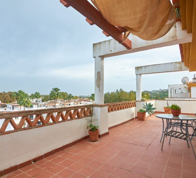 R5005870-Image 1-Penthouse - 3 Beds - 156 Built