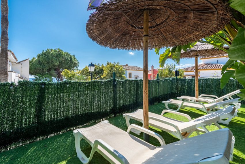 R5005885-Villa-For-Sale-Marbella-Detached-6-Beds-420-Built-19