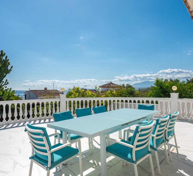 R5005885-Image 1-Detached - 6 Beds - 420 Built