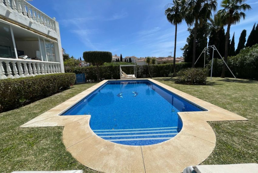 R5006038-Villa-For-Sale-Miraflores-Detached-4-Beds-254-Built-12