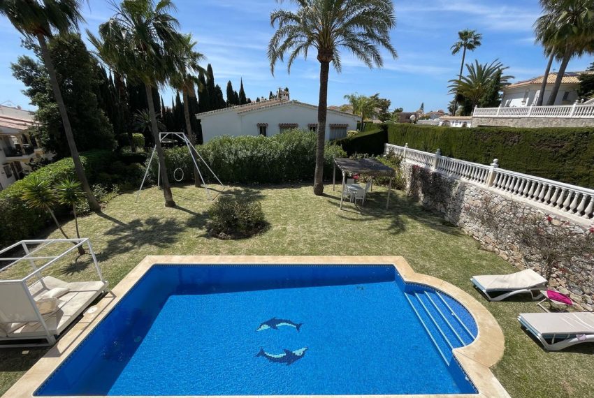 R5006038-Villa-For-Sale-Miraflores-Detached-4-Beds-254-Built-14