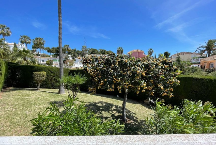 R5006038-Villa-For-Sale-Miraflores-Detached-4-Beds-254-Built-16