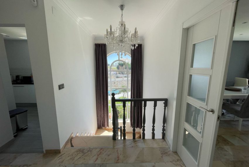 R5006038-Villa-For-Sale-Miraflores-Detached-4-Beds-254-Built-18
