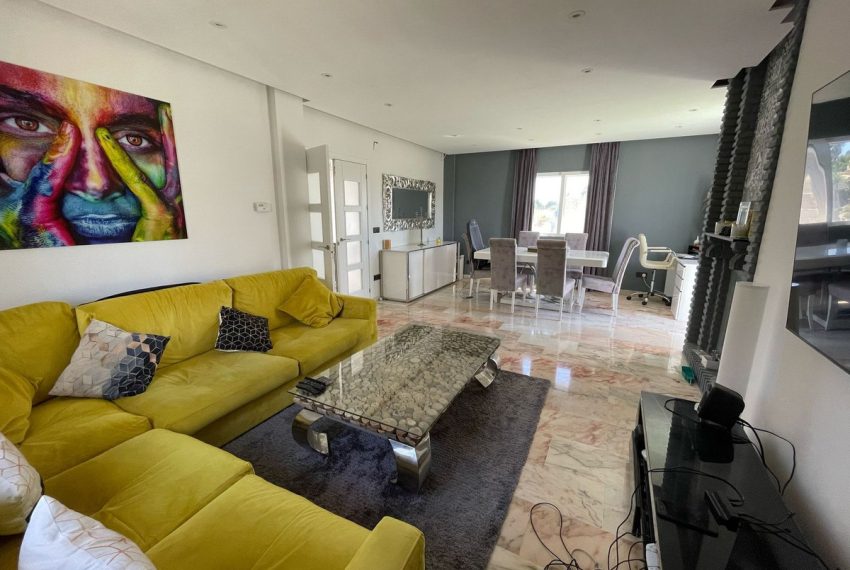 R5006038-Villa-For-Sale-Miraflores-Detached-4-Beds-254-Built-19