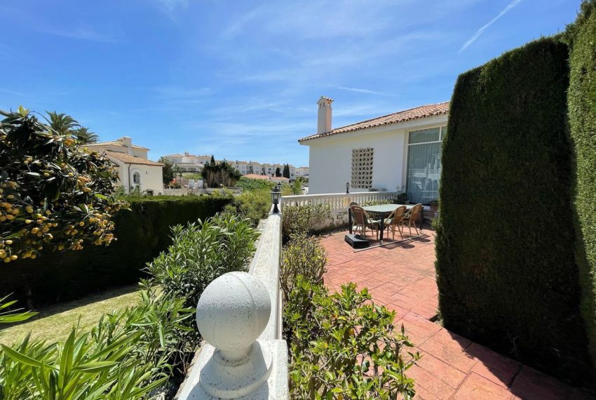R5006038-Villa-For-Sale-Miraflores-Detached-4-Beds-254-Built-4