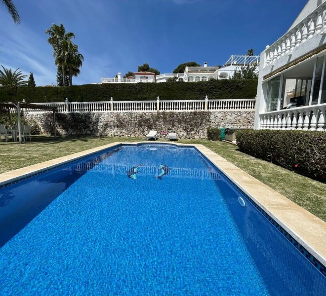 R5006038-Image 1-Detached - 4 Beds - 254 Built