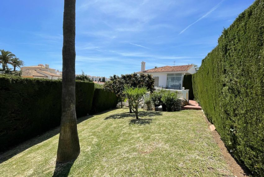 R5006038-Villa-For-Sale-Miraflores-Detached-4-Beds-254-Built-9