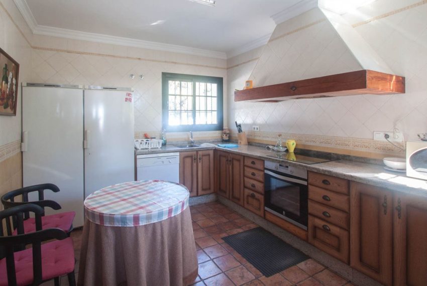 R5006047-Villa-For-Sale-Estepona-Finca-3-Beds-441-Built-10